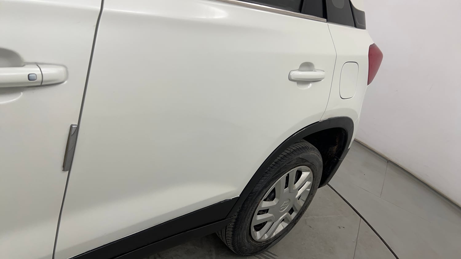 Used 2022 maruti-suzuki Vitara Brezza VXi Petrol Manual dents MINOR DENT