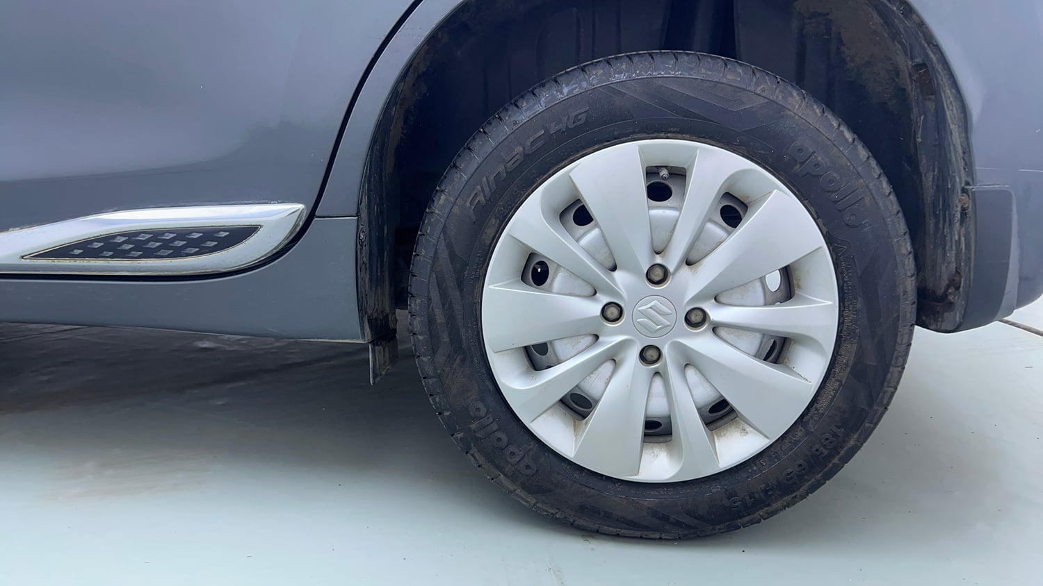 Used 2022 Maruti Suzuki Baleno Sigma MT Petrol Manual tyres LEFT REAR TYRE RIM VIEW