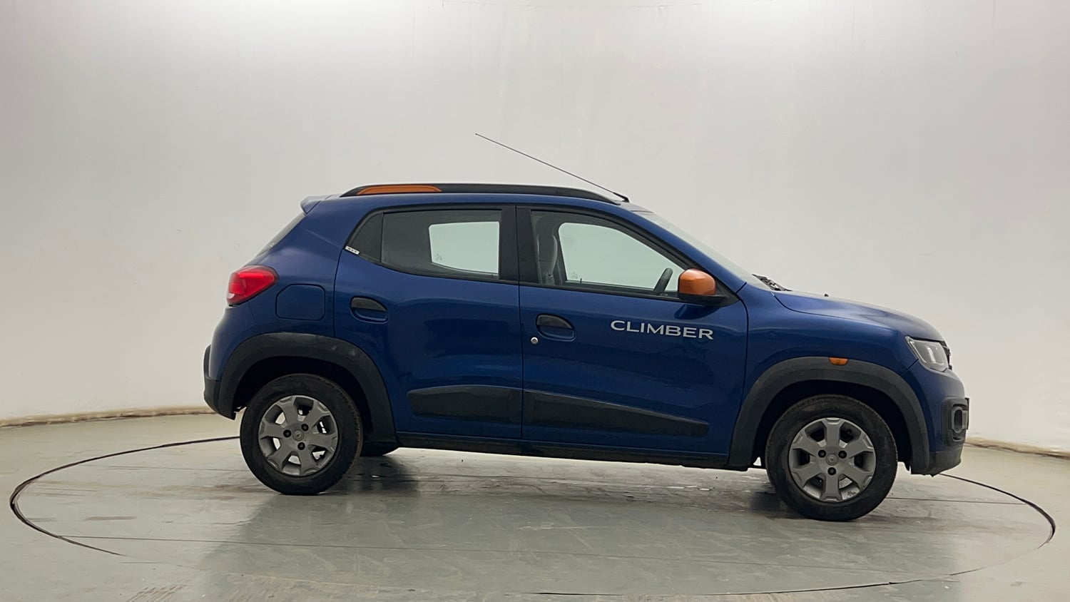 Used 2018 Renault Kwid CLIMBER 1.0 Petrol Manual exterior RIGHT SIDE VIEW