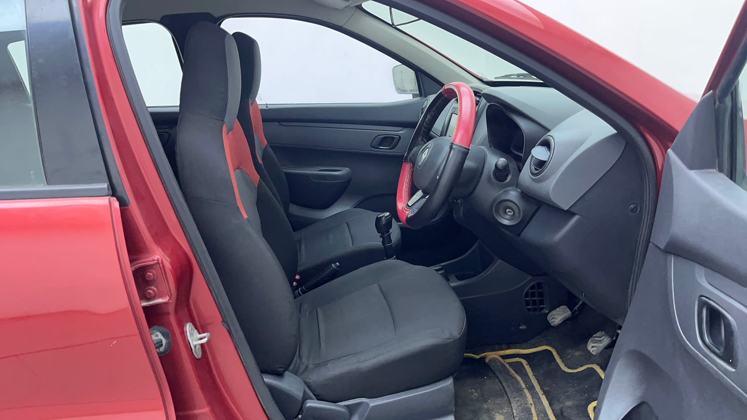 Used 2016 Renault Kwid RXT Petrol Manual interior RIGHT SIDE FRONT DOOR CABIN VIEW