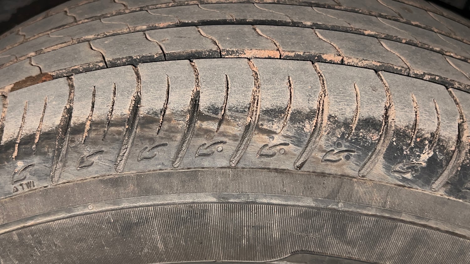 Used 2022 Toyota Urban Cruiser Premium Grade MT Petrol Manual tyres LEFT REAR TYRE TREAD VIEW