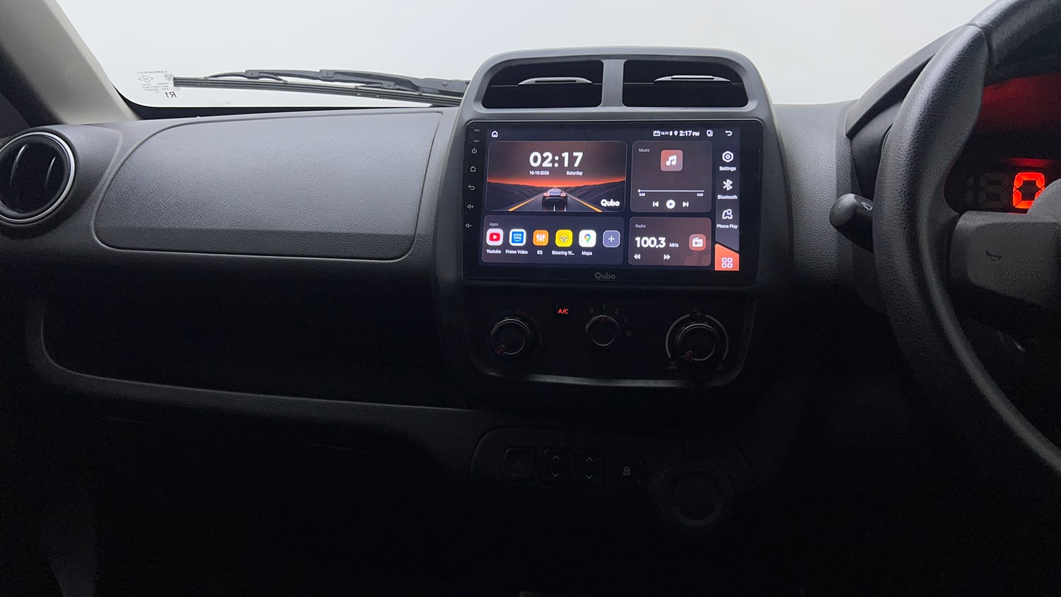 Used 2019 Renault Kwid RXL Petrol Manual interior MUSIC SYSTEM & AC CONTROL VIEW