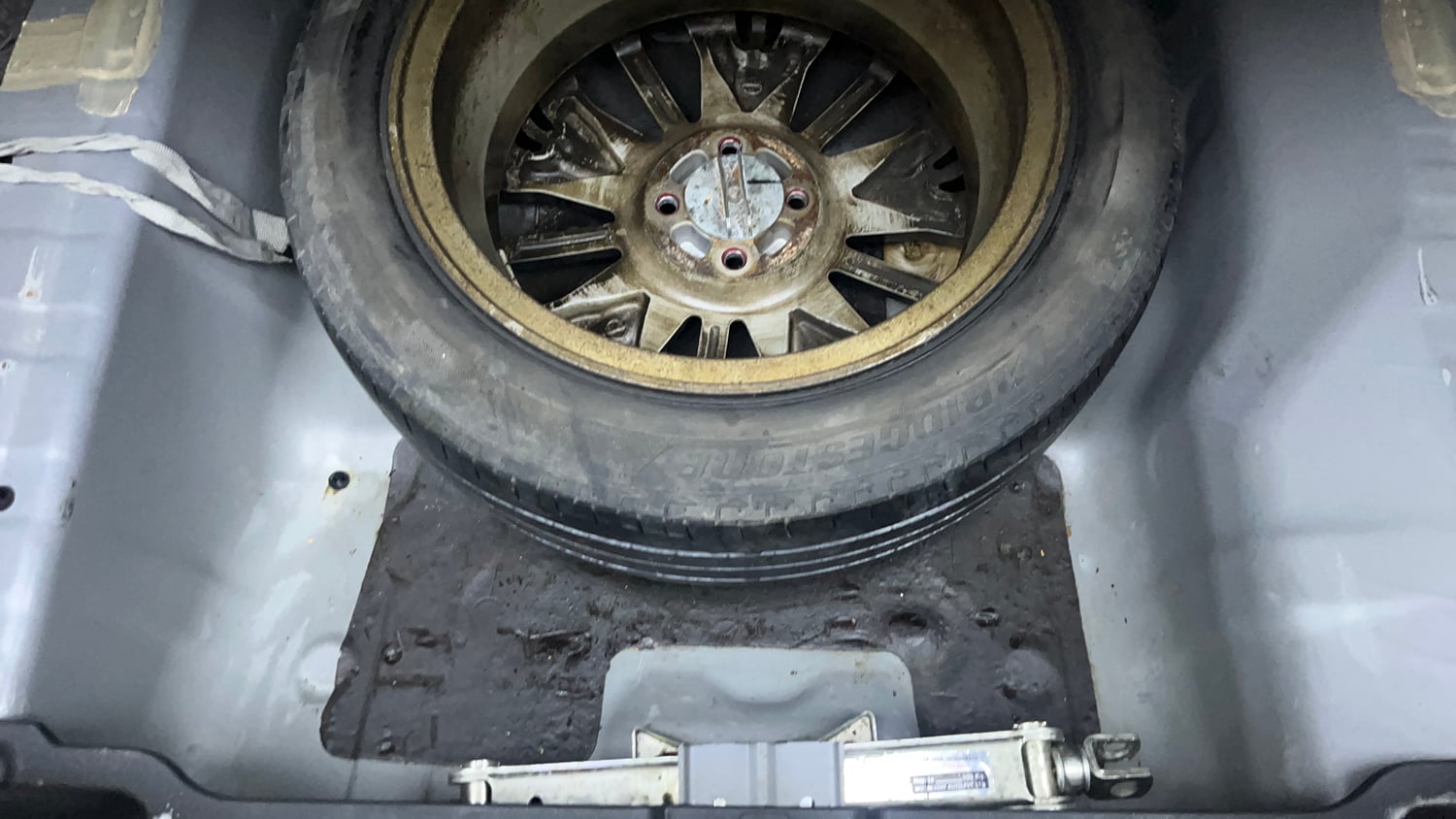 Used 2017 Honda City ZX CVT Petrol Petrol Automatic tyres SPARE TYRE VIEW