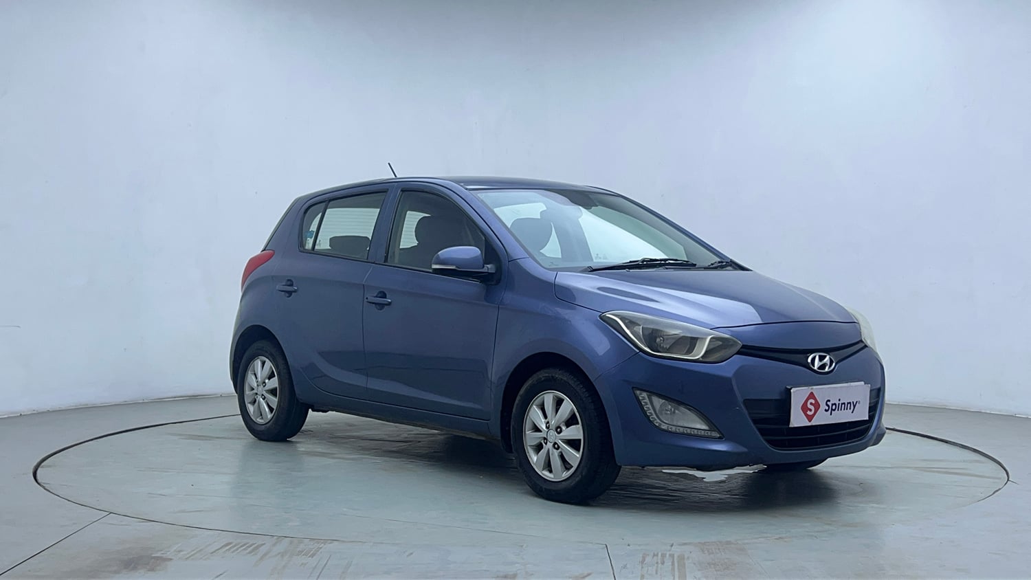 Used 2012 Hyundai i20 Sportz 1.2 Petrol Manual exterior RIGHT FRONT CORNER VIEW
