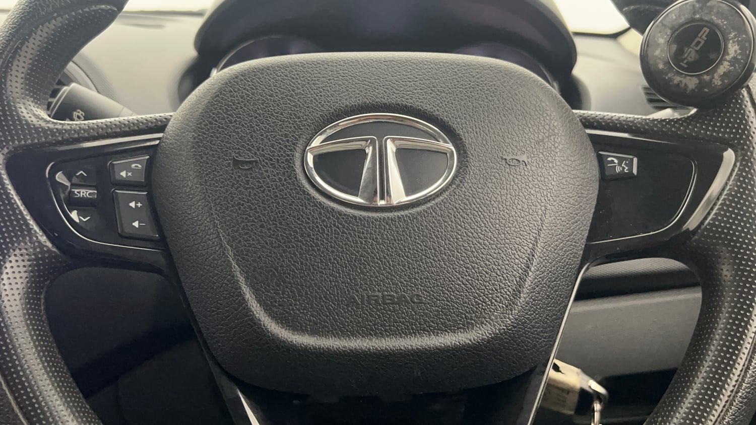 Used 2020 Tata Tigor Revotron XZ Petrol Manual top_features Steering mounted controls