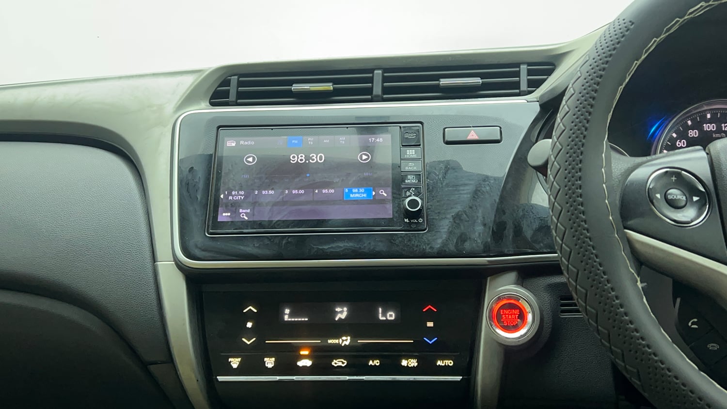Used 2017 Honda City V Petrol Petrol Manual top_features Integrated (in-dash) music system