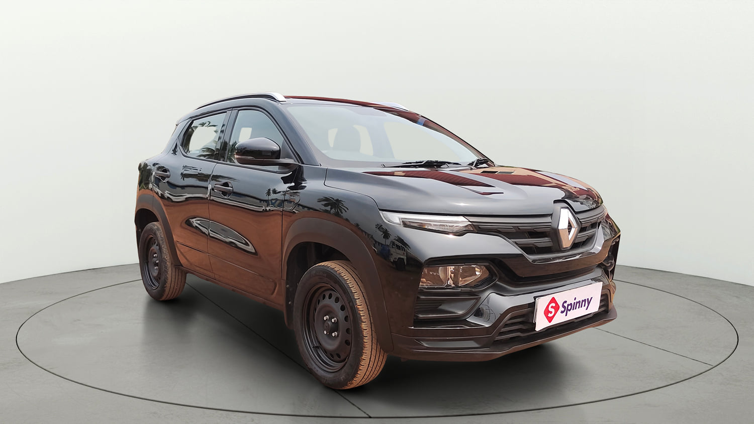 Used 2024 Renault Kiger RXE Petrol Manual exterior RIGHT FRONT CORNER VIEW