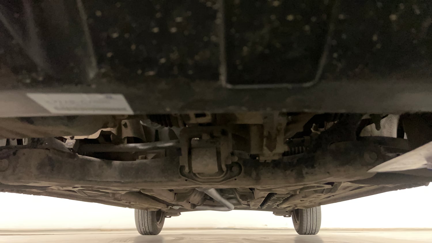 Used 2016 Hyundai Elite i20 Magna 1.2 Petrol Manual extra FRONT LEFT UNDERBODY VIEW