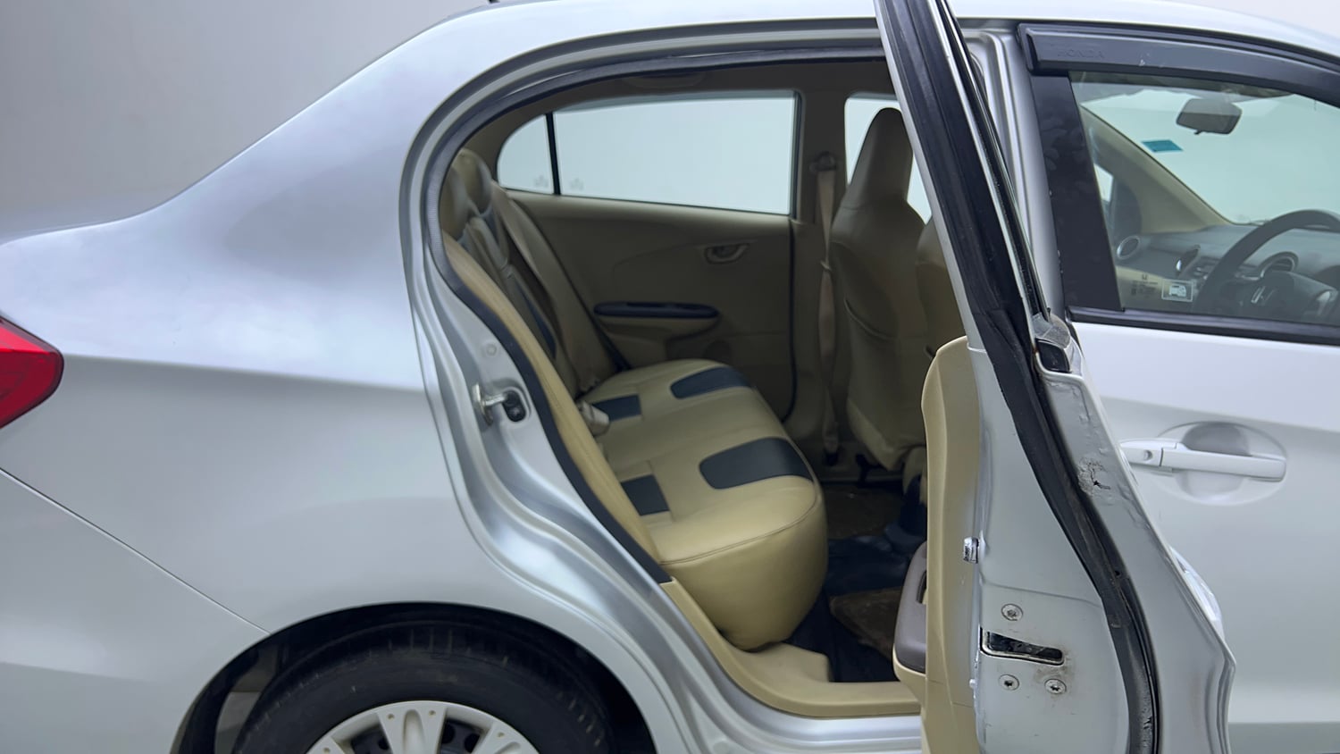 Used 2013 Honda Amaze 1.2 S i-VTEC Petrol Manual interior RIGHT SIDE REAR DOOR CABIN VIEW