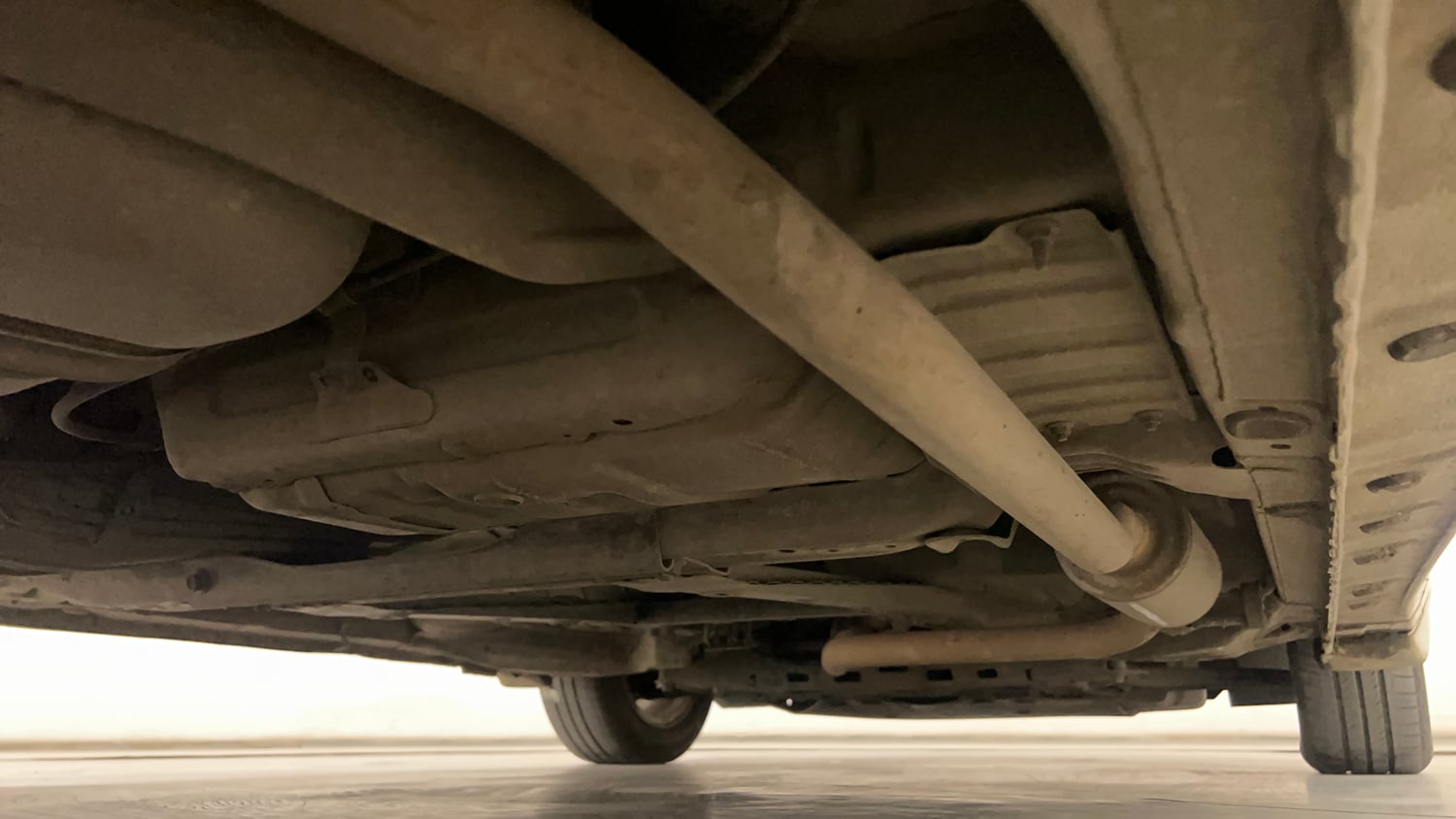 Used 2015 Honda City VX CVT Petrol Automatic extra REAR RIGHT UNDERBODY VIEW
