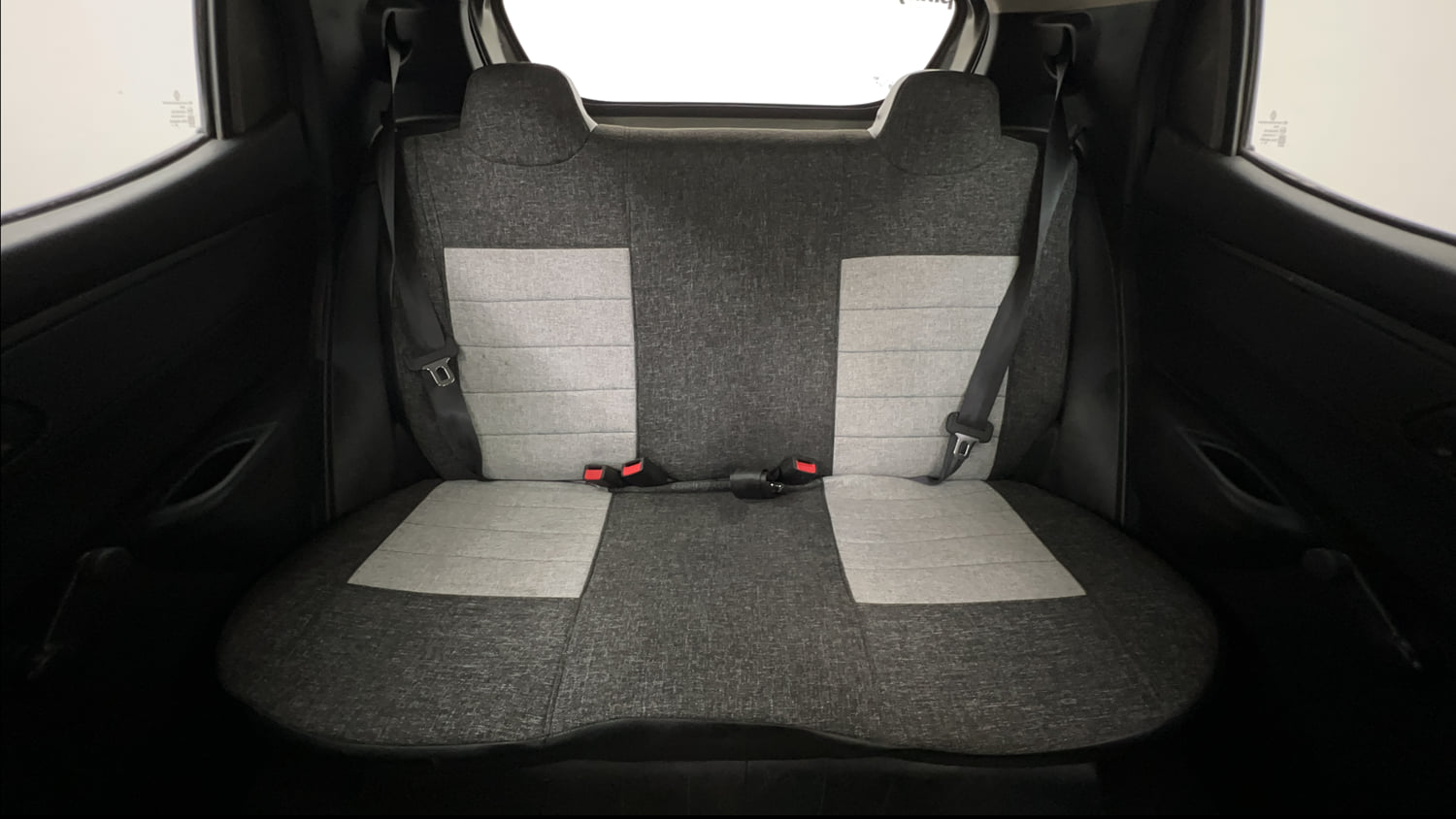 Used 2019 Renault Kwid RXL Petrol Manual interior REAR SEAT CONDITION VIEW