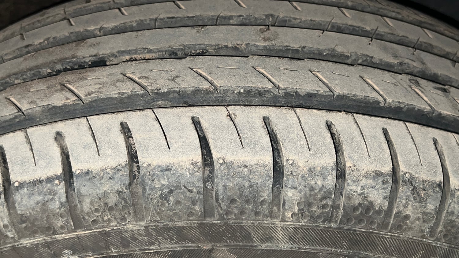 Used 2022 Tata Punch Accomplished AMT Petrol Automatic tyres LEFT REAR TYRE TREAD VIEW