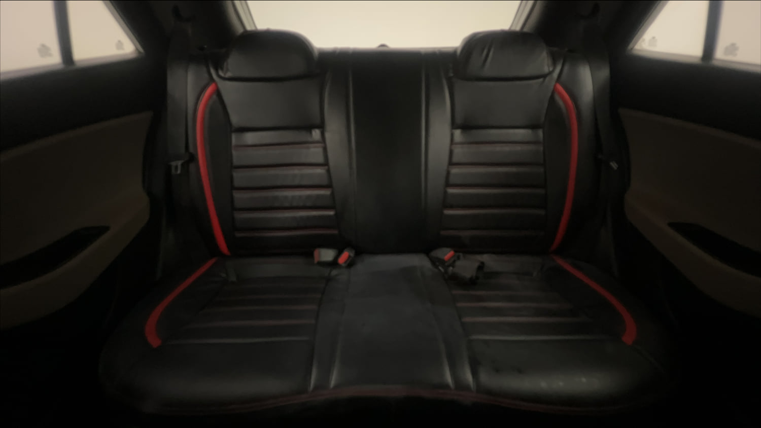 Used 2016 Hyundai Elite i20 Magna 1.2 Petrol Manual interior REAR SEAT CONDITION VIEW