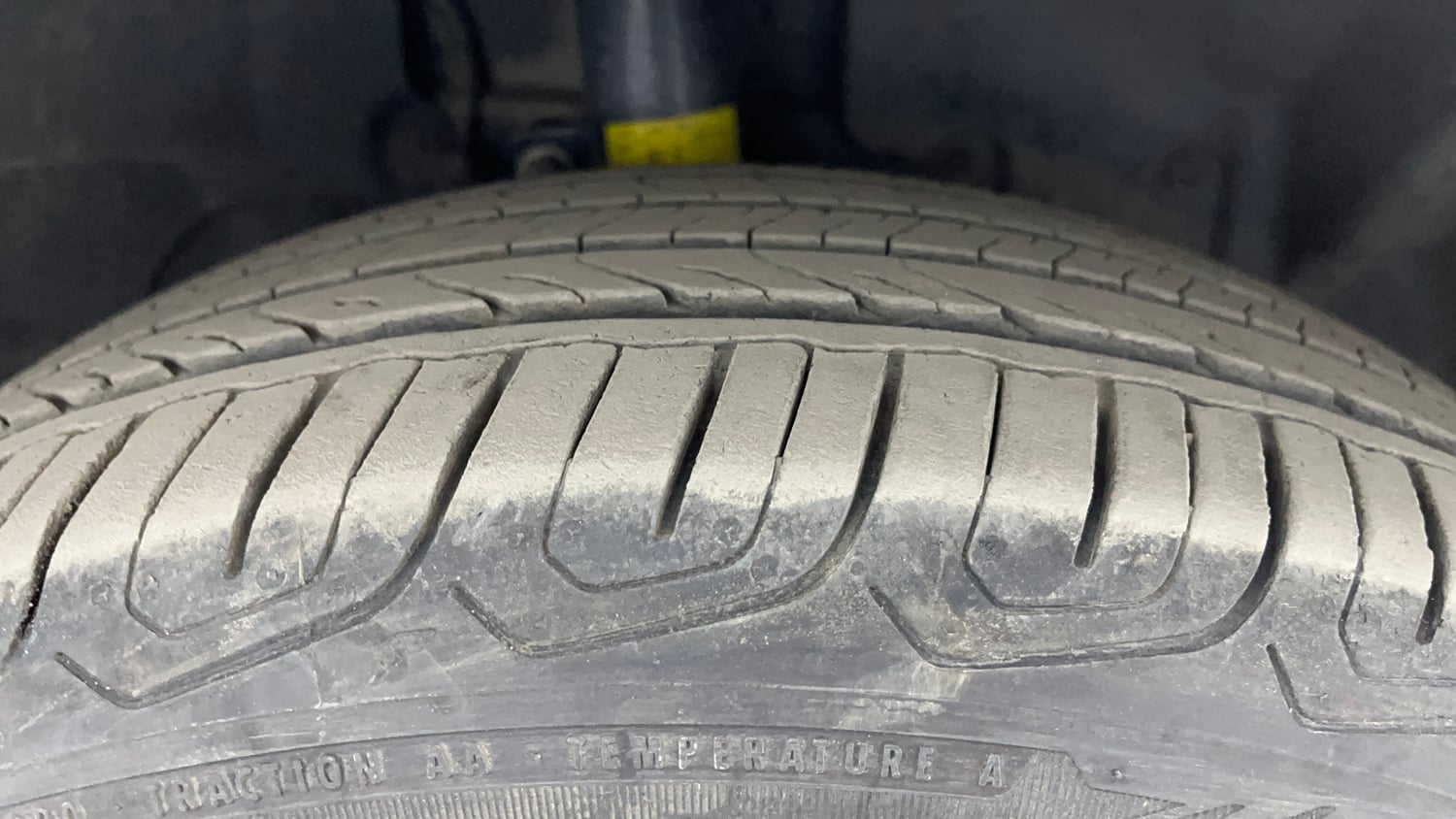 Used 2017 Ford EcoSport Titanium 1.5L TDCi Diesel Manual tyres RIGHT FRONT TYRE TREAD VIEW