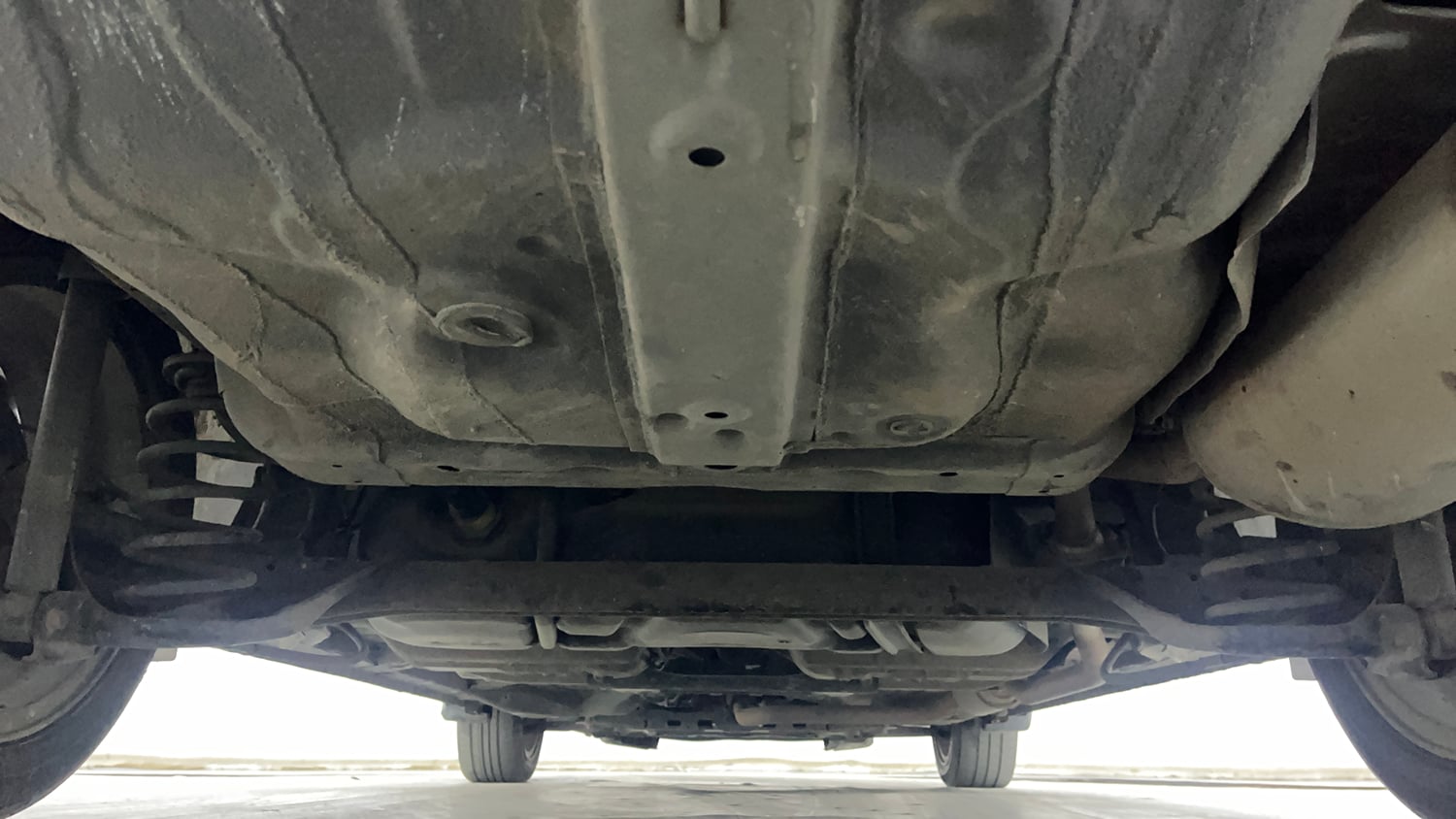 Used 2017 Honda City ZX CVT Petrol Petrol Automatic extra REAR UNDERBODY VIEW (TAKEN FROM REAR)
