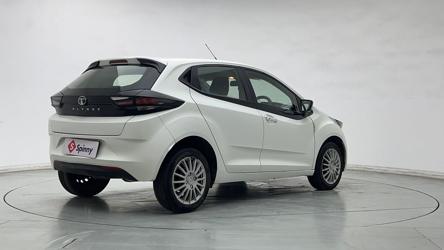 Used 2021 Tata Altroz XT Petrol Petrol Manual exterior RIGHT REAR CORNER VIEW