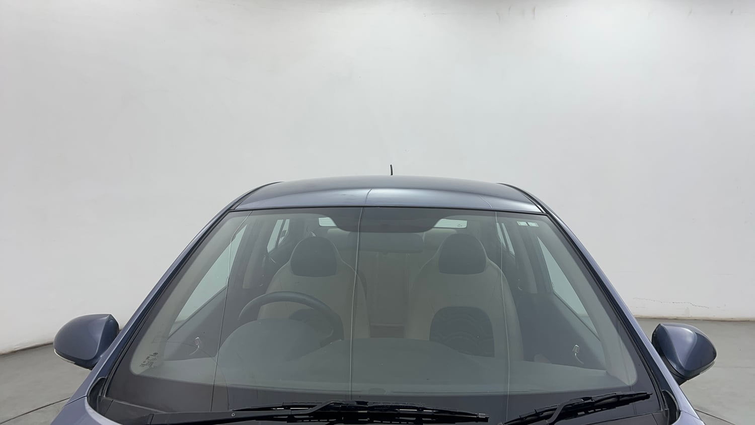 Used 2015 Hyundai Xcent S 1.2 Petrol Manual exterior FRONT WINDSHIELD VIEW