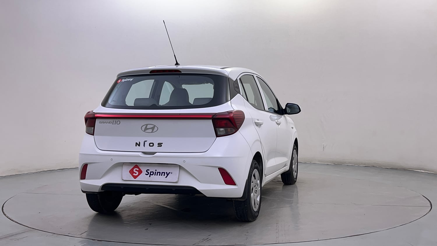 Used 2026 Hyundai Grand i10 Nios Magna 1.2 Kappa Petrol Manual exterior RIGHT REAR CORNER VIEW