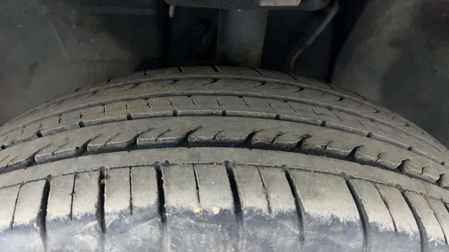 Used 2022 Tata Punch Kaziranga Creative MT Petrol Manual tyres LEFT FRONT TYRE TREAD VIEW