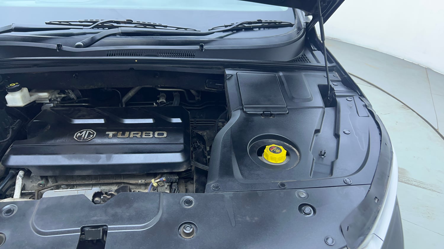 Used 2020 MG Motors Hector Sharp 1.5 DCT Petrol Petrol Automatic engine ENGINE LEFT SIDE VIEW