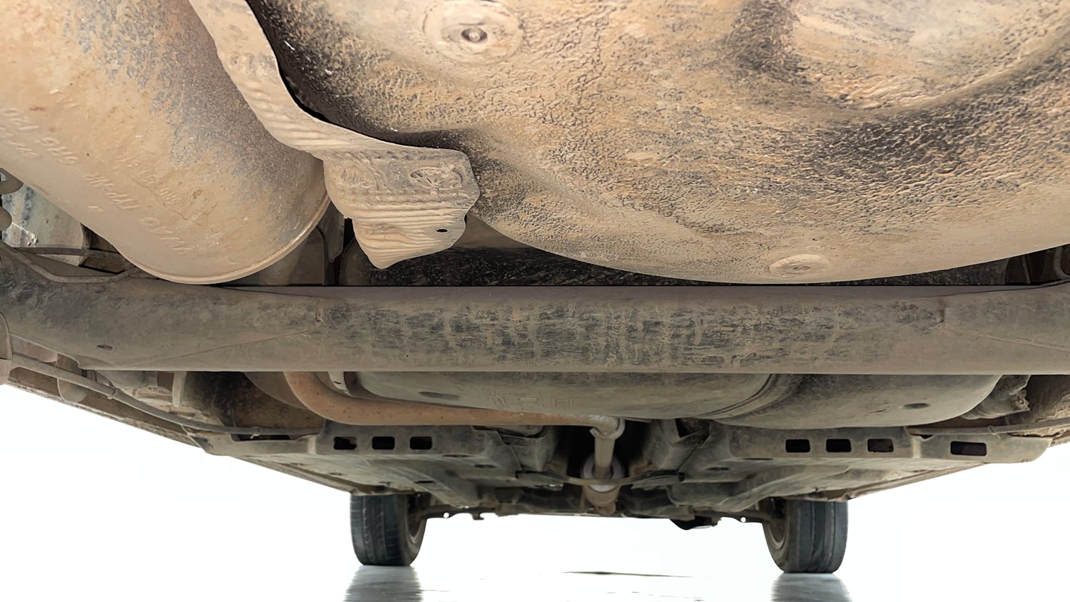 Used 2014 Volkswagen Polo Comfortline 1.2L (P) Petrol Manual extra REAR UNDERBODY VIEW (TAKEN FROM REAR)
