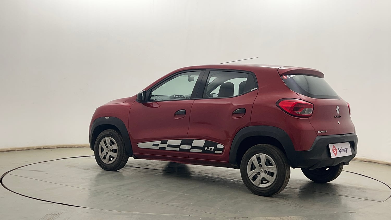 Used 2017 Renault Kwid 1.0 RXT AMT Opt Petrol Automatic exterior LEFT REAR CORNER VIEW