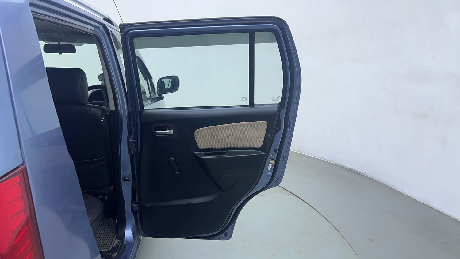Used 2018 Maruti Suzuki Wagon R LXI CNG Cng Manual interior RIGHT REAR DOOR OPEN VIEW