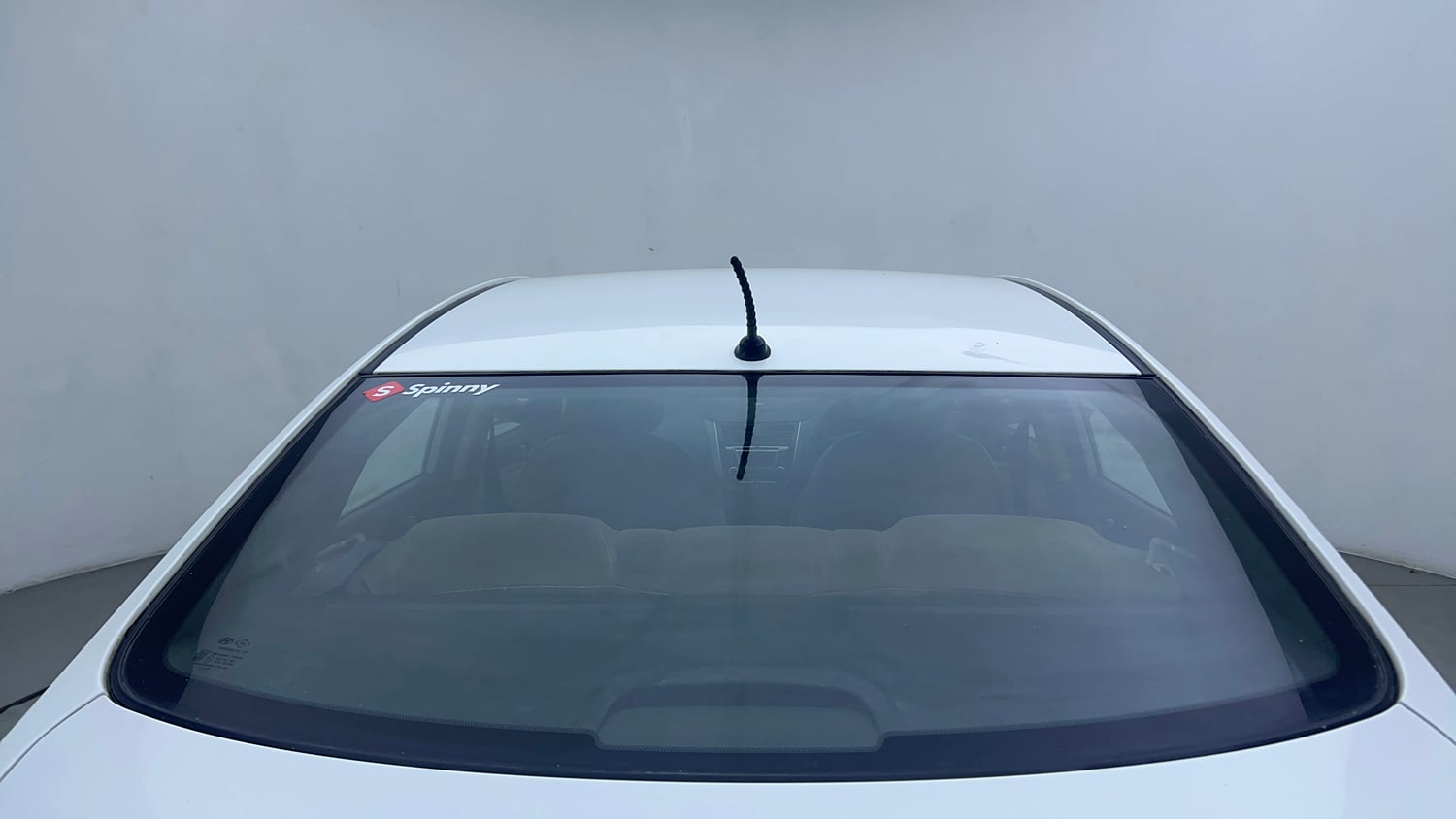Used 2015 Hyundai Verna 1.4 VTVT Petrol Manual exterior BACK WINDSHIELD VIEW