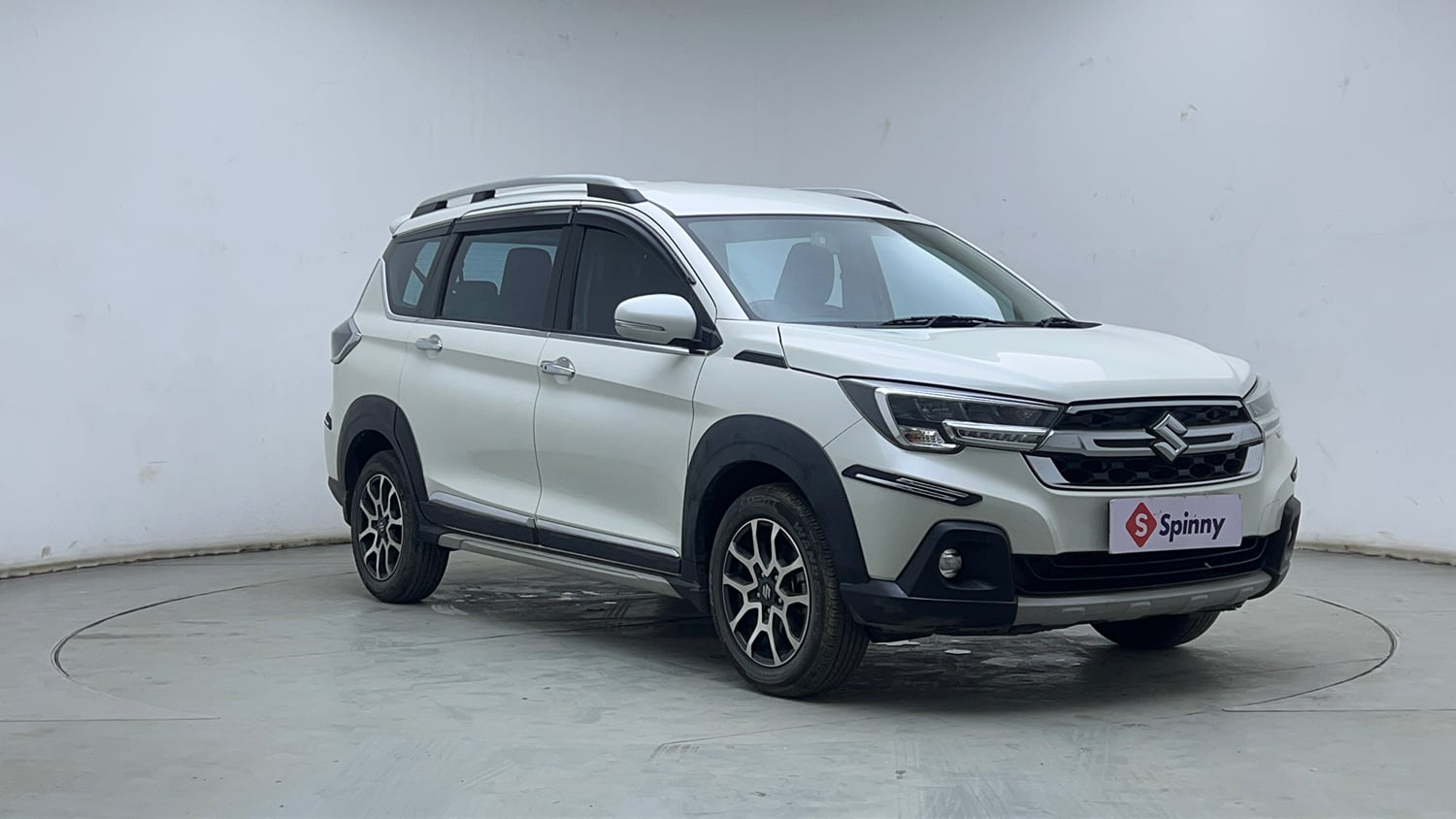 Used 2023 Maruti Suzuki XL6 Zeta AT Petrol Petrol Automatic exterior RIGHT FRONT CORNER VIEW