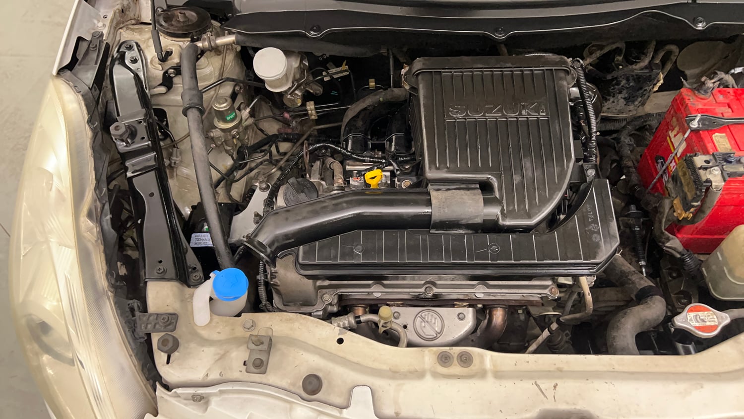 Used 2012 Maruti Suzuki Swift VXi Petrol Manual engine ENGINE RIGHT SIDE VIEW