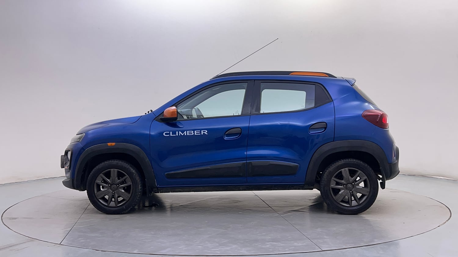 Used 2020 Renault Kwid CLIMBER 1.0 AMT Opt Petrol Automatic exterior LEFT SIDE VIEW