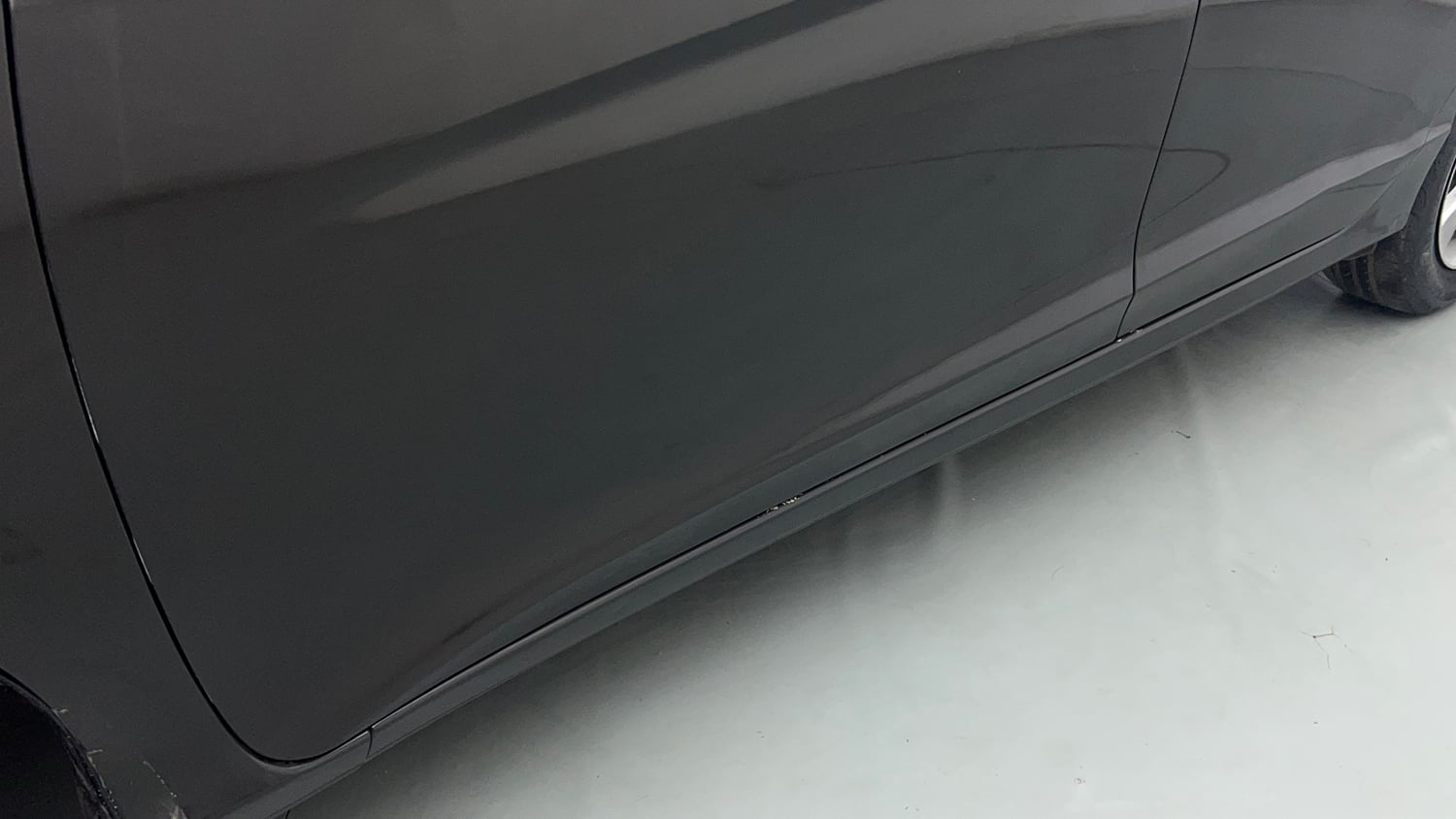 Used 2015 Honda City VX Petrol Manual dents MINOR SCRATCH