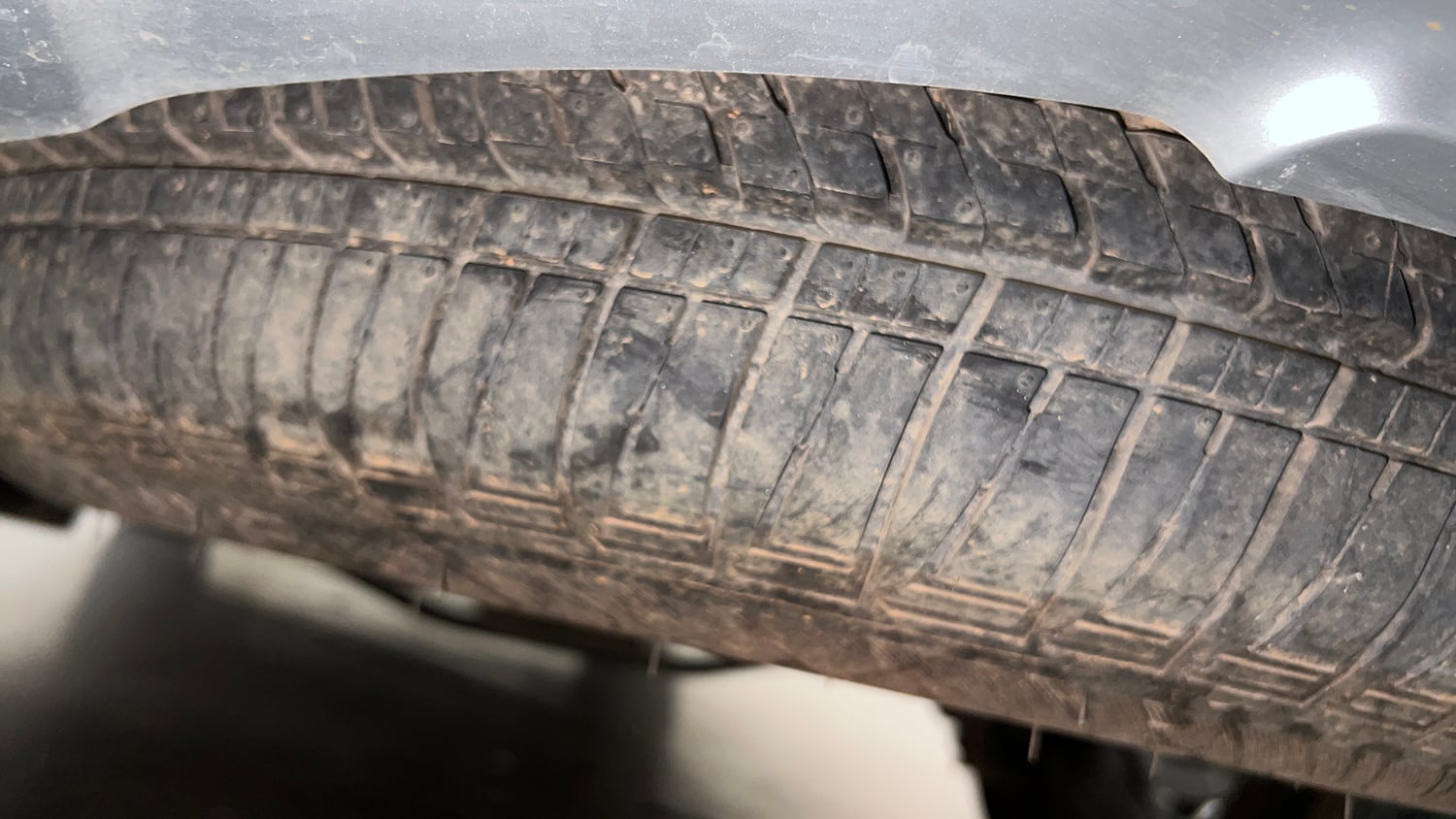 Used 2022 Mahindra Scorpio N Z8 L Petrol AT 6 STR Petrol Automatic tyres SPARE TYRE VIEW