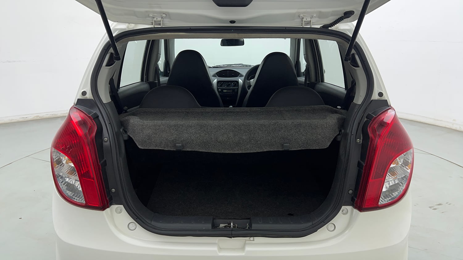 Used 2016 Maruti Suzuki Alto 800 VXi Petrol Manual interior DICKY INSIDE VIEW