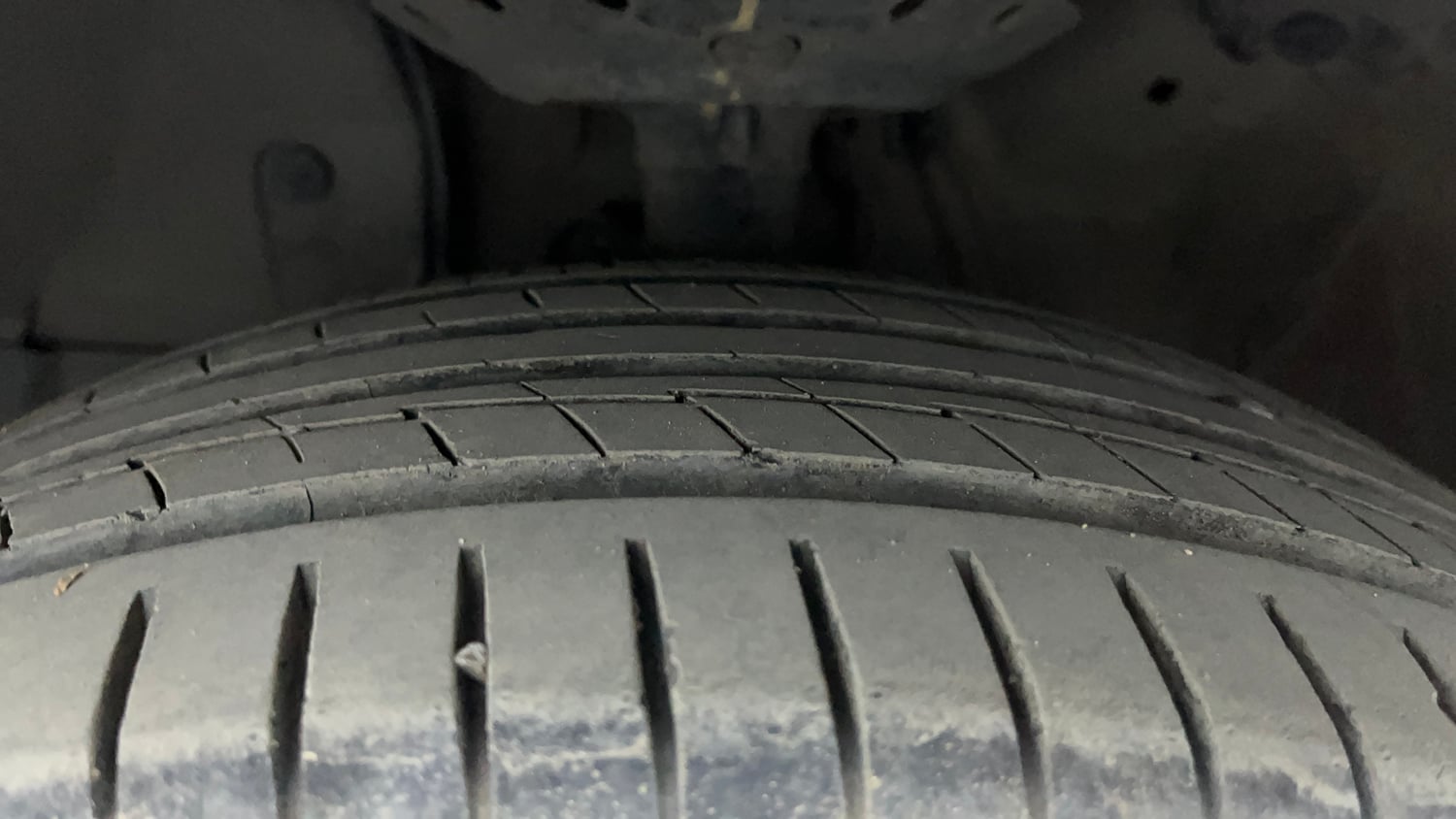 Used 2017 Honda City ZX CVT Petrol Petrol Automatic tyres LEFT FRONT TYRE TREAD VIEW