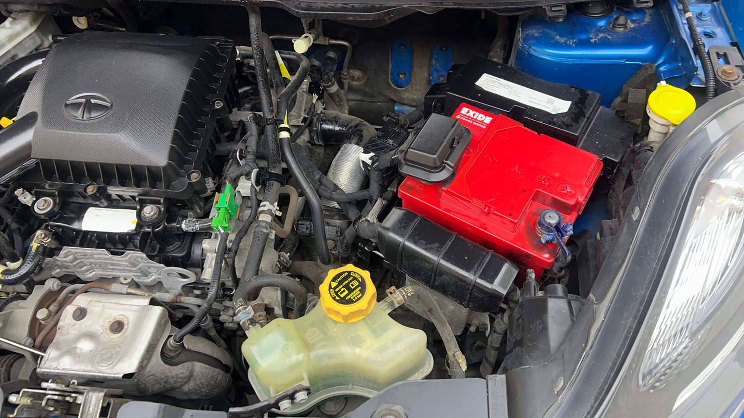 Used 2018 Tata Nexon XM Petrol Manual engine ENGINE LEFT SIDE VIEW