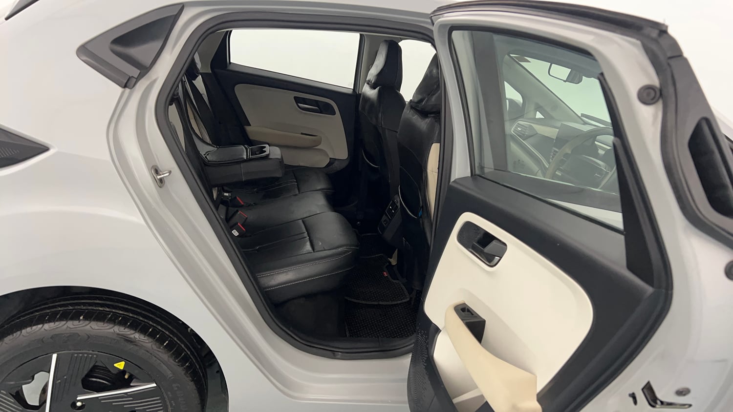 Used 2025 Tata Altroz Accomplished S Diesel 5MT Diesel Manual interior RIGHT SIDE REAR DOOR CABIN VIEW
