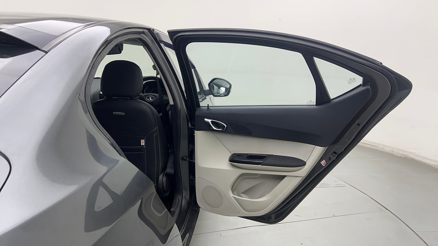 Used 2022 Tata Tigor XZ Plus CNG Cng Manual interior RIGHT REAR DOOR OPEN VIEW