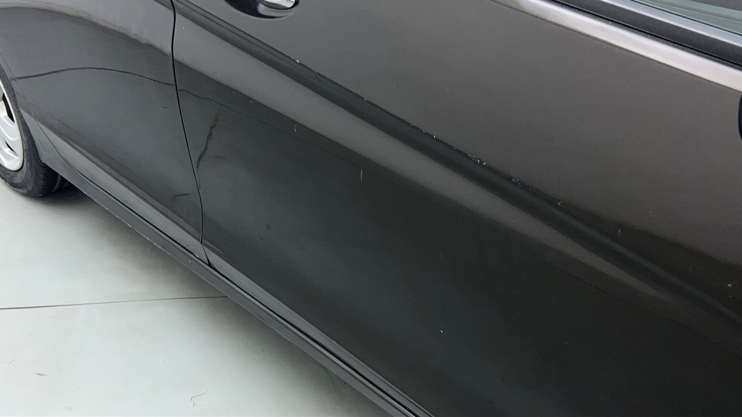 Used 2015 Honda City VX Petrol Manual dents MINOR SCRATCH