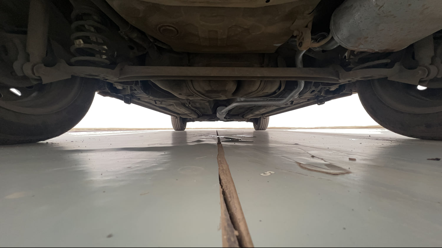 Used 2015 Maruti Suzuki Celerio ZXi AMT Petrol Automatic extra REAR UNDERBODY VIEW (TAKEN FROM REAR)