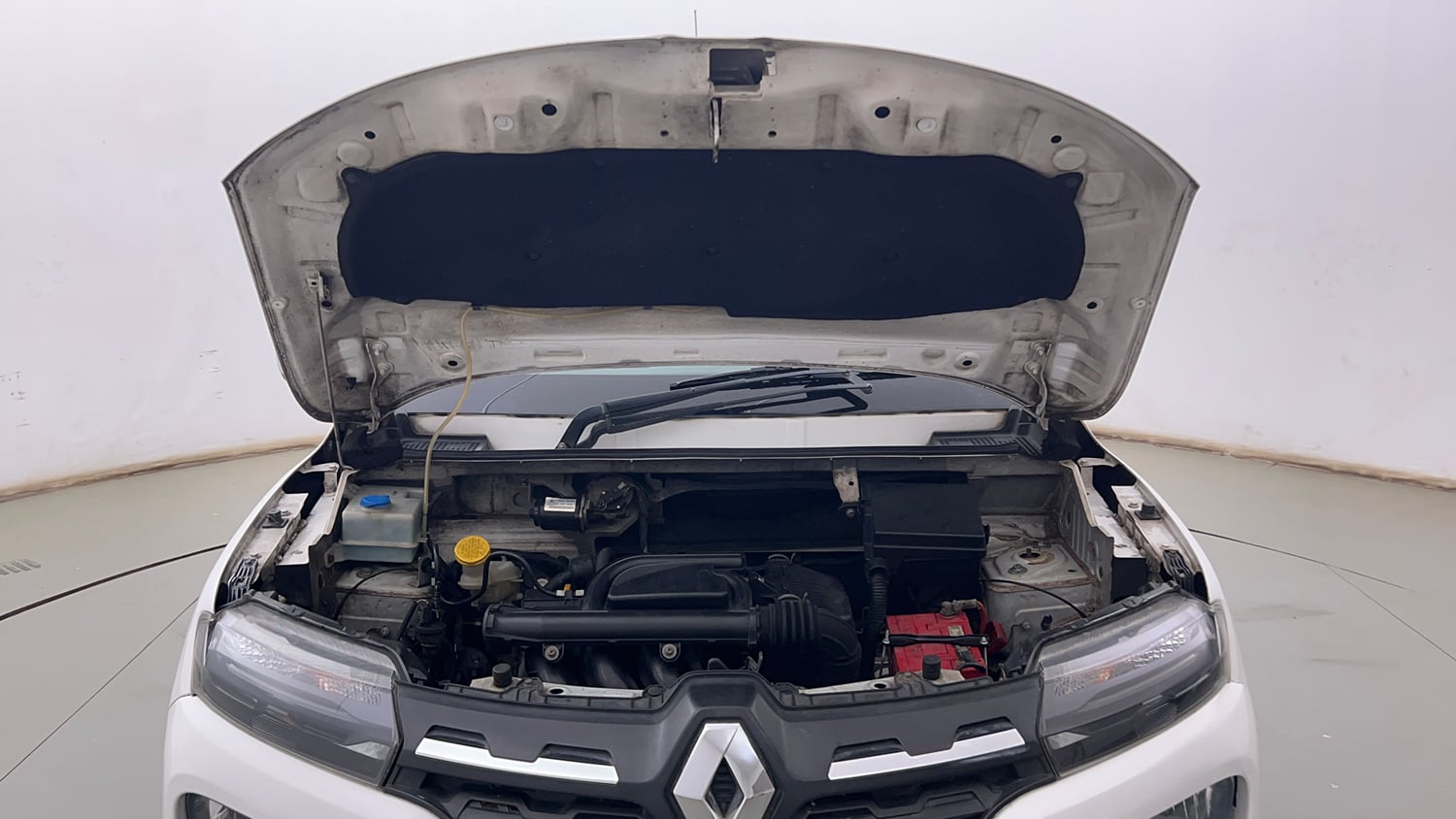 Used 2022 Renault Kwid RXT 1.0 (O) Petrol Manual engine ENGINE & BONNET OPEN FRONT VIEW