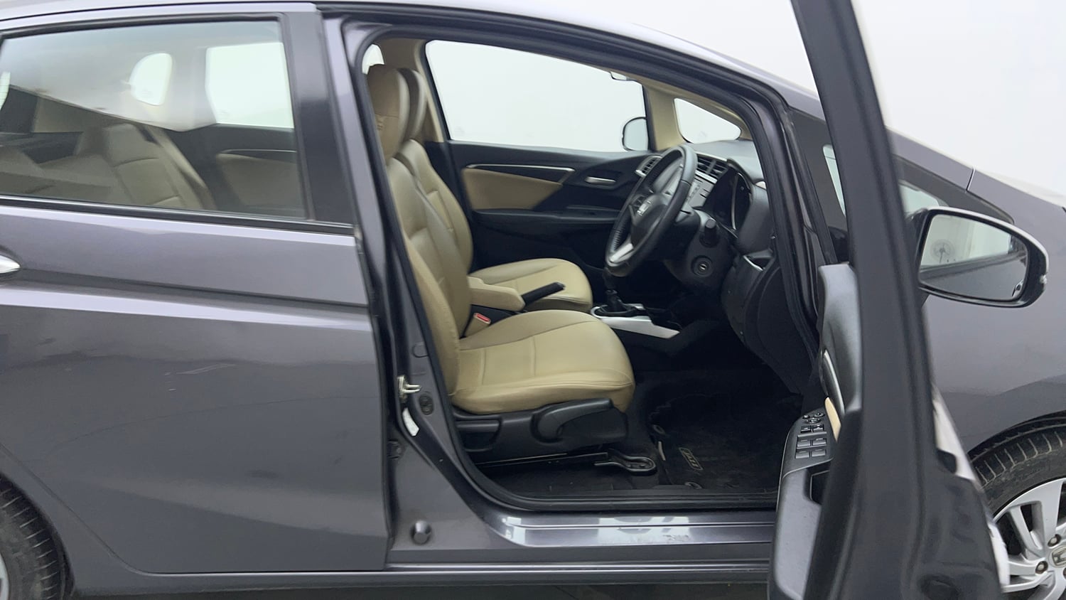 Used 2019 Honda Jazz VX Petrol Petrol Manual interior RIGHT SIDE FRONT DOOR CABIN VIEW