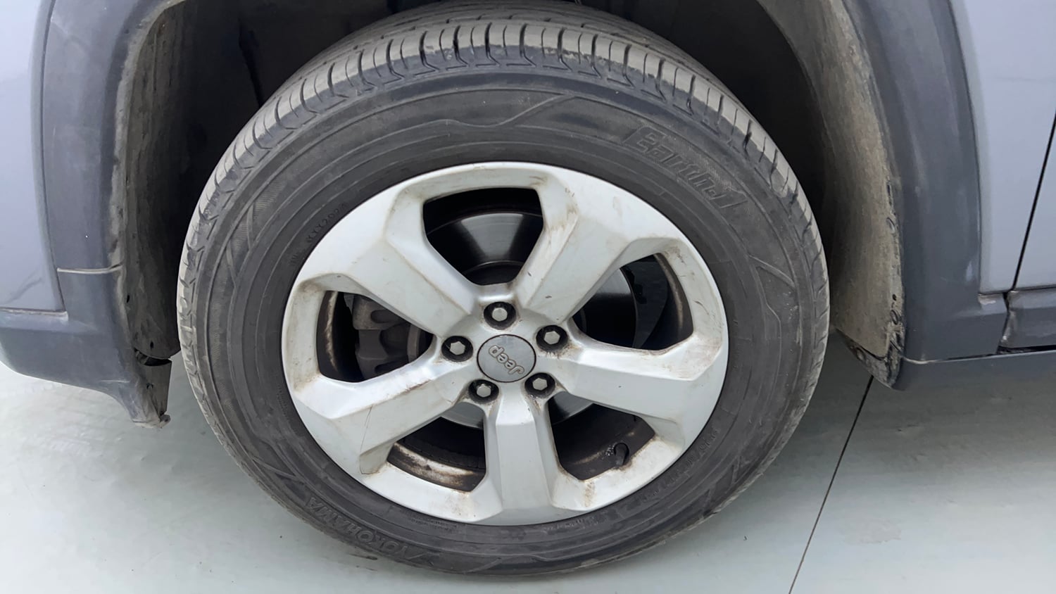 Used 2020 Jeep Compass Longitude (O) 2.0 Diesel Diesel Manual tyres LEFT FRONT TYRE RIM VIEW