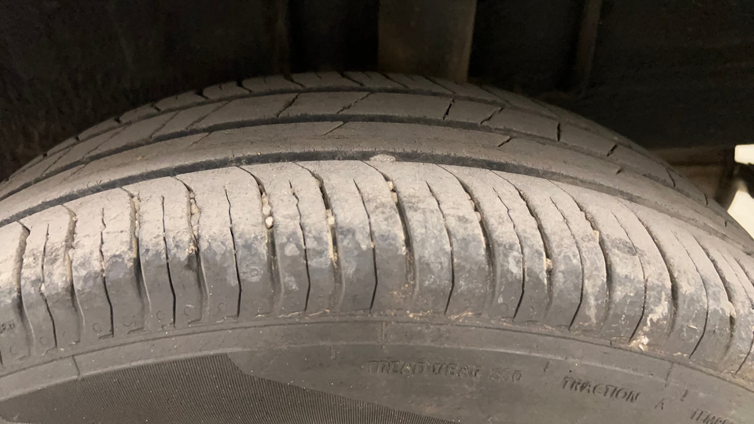 Used 2023 Renault Triber RXZ Petrol Manual tyres LEFT REAR TYRE TREAD VIEW