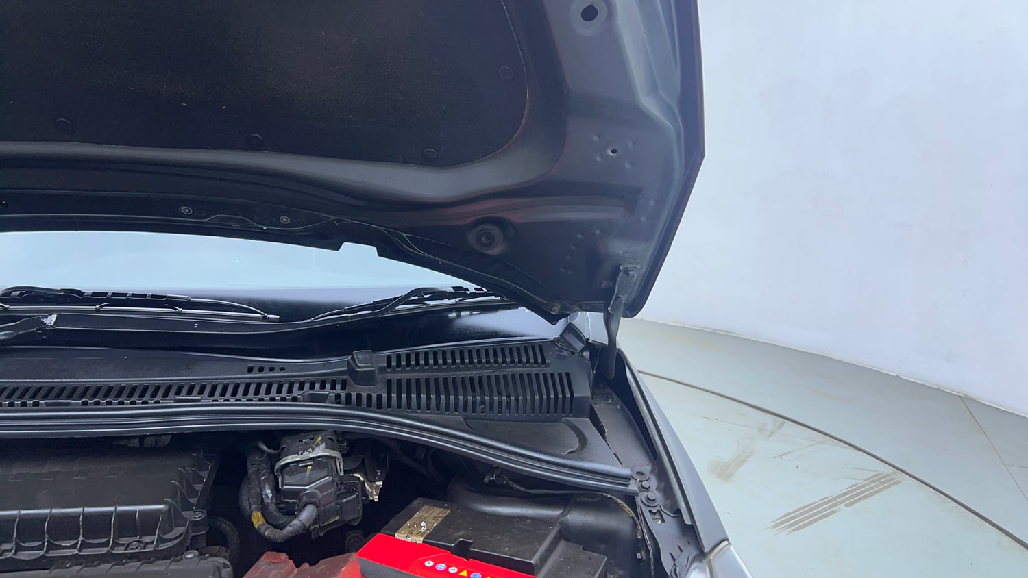 Used 2023 Tata Tigor XZ Plus Petrol Manual engine ENGINE LEFT SIDE HINGE & APRON VIEW