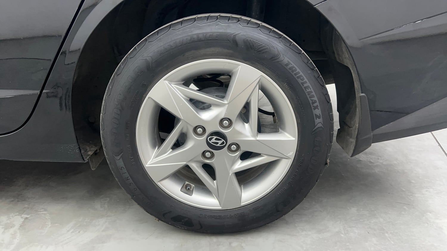 Used 2023 Hyundai Verna S 1.5 Petrol MT Petrol Manual tyres LEFT REAR TYRE RIM VIEW