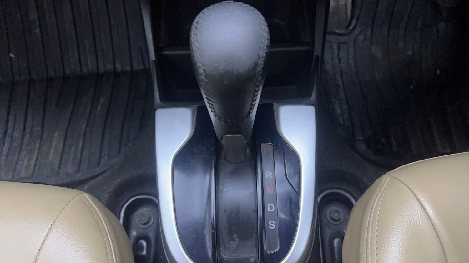 Used 2018 Honda Jazz VX CVT Petrol Petrol Automatic interior GEAR  KNOB VIEW