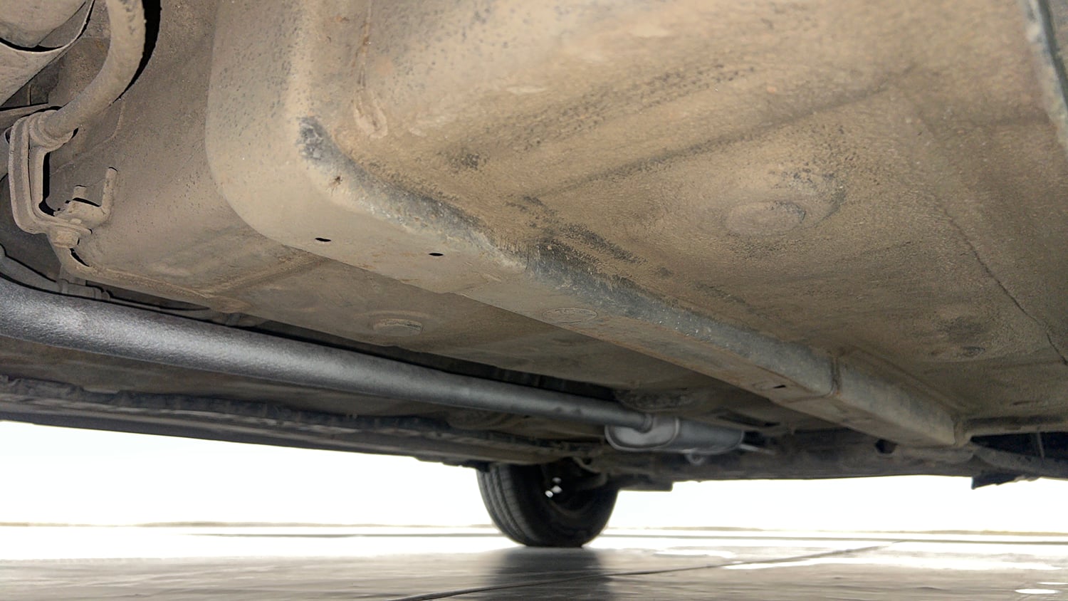 Used 2015 Hyundai Xcent S 1.2 Petrol Manual extra REAR RIGHT UNDERBODY VIEW