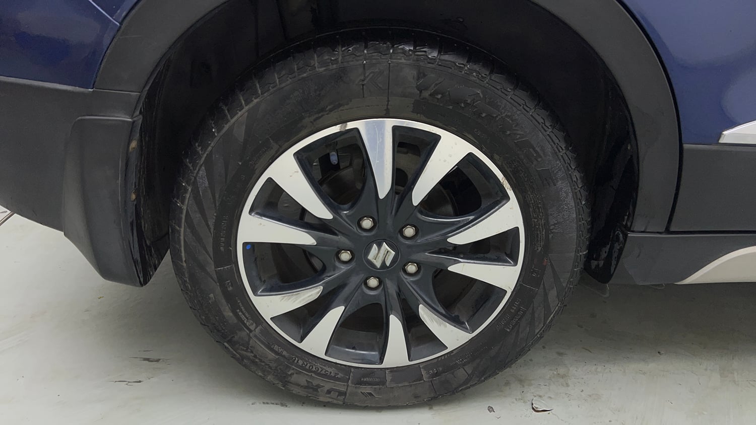 Used 2021 Maruti Suzuki S-Cross Alpha AT Petrol Automatic tyres RIGHT REAR TYRE RIM VIEW