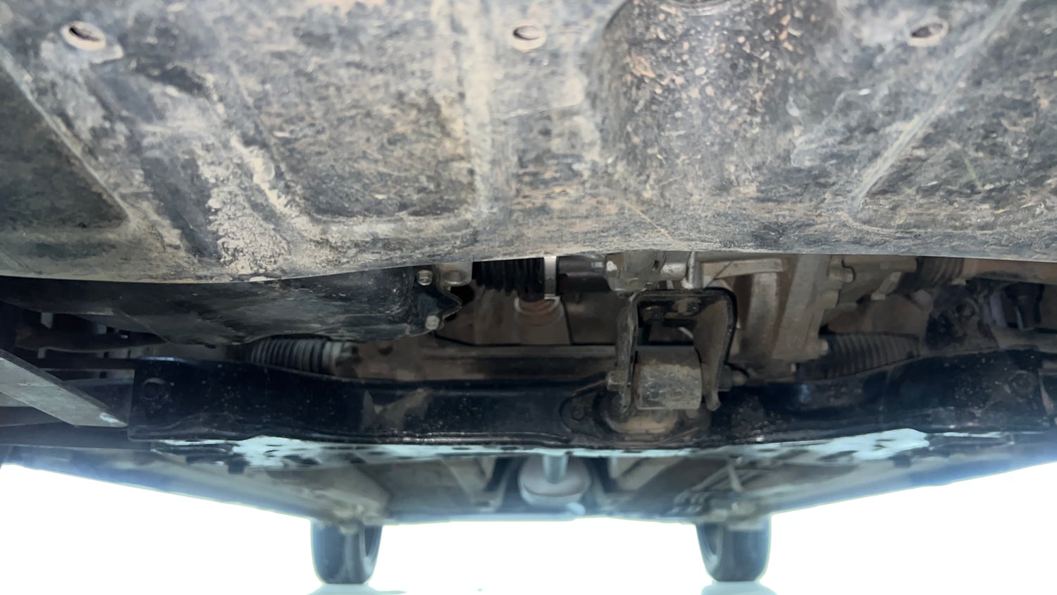 Used 2021 Hyundai i20 Sportz 1.2 MT Petrol Manual extra FRONT LEFT UNDERBODY VIEW
